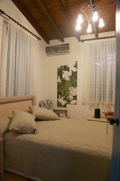 Cypriot Swallow Boutique Hotel Nicósia Quarto foto